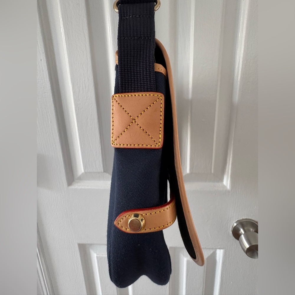 Dooney & Bourke Navy Canvas Crossbody Bag Tan Leather Trim Made in USA - Picture 8 of 9